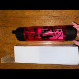 Victoria secret pink water bottle